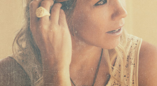 Ellie Holcomb &#8211; As Sure As The Sun